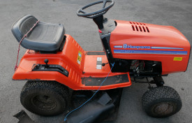  Husqvarna LR120 Riding Lawn Mower